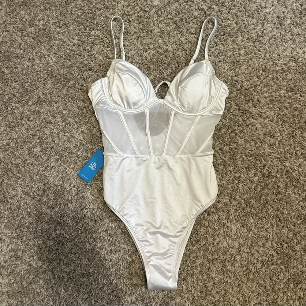 Cupshe White One Piece Swim Medium